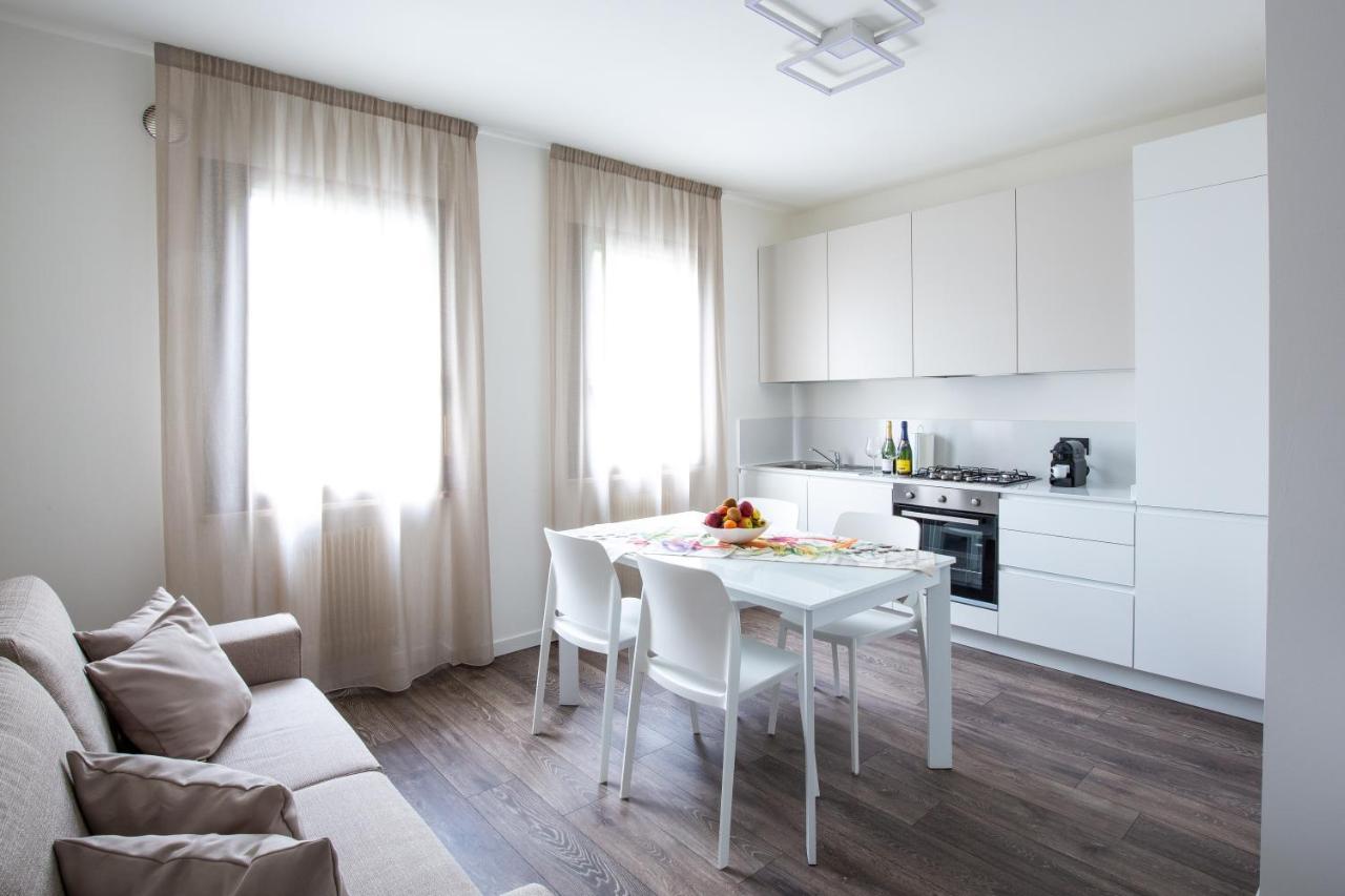 Borgo Verticale Luxury Apartments Feltre Esterno foto